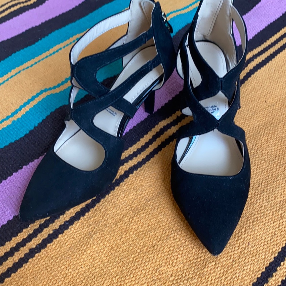 Black strappy heals